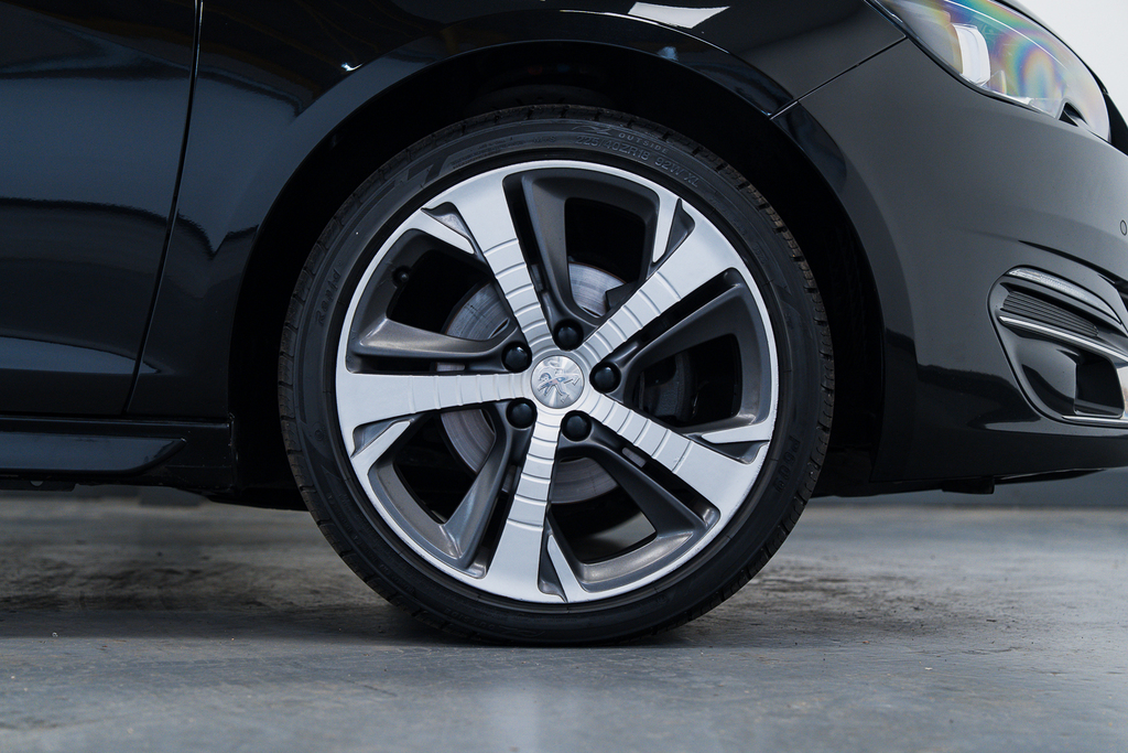 Peugeot 308 Diesel OY66EJA Black #2