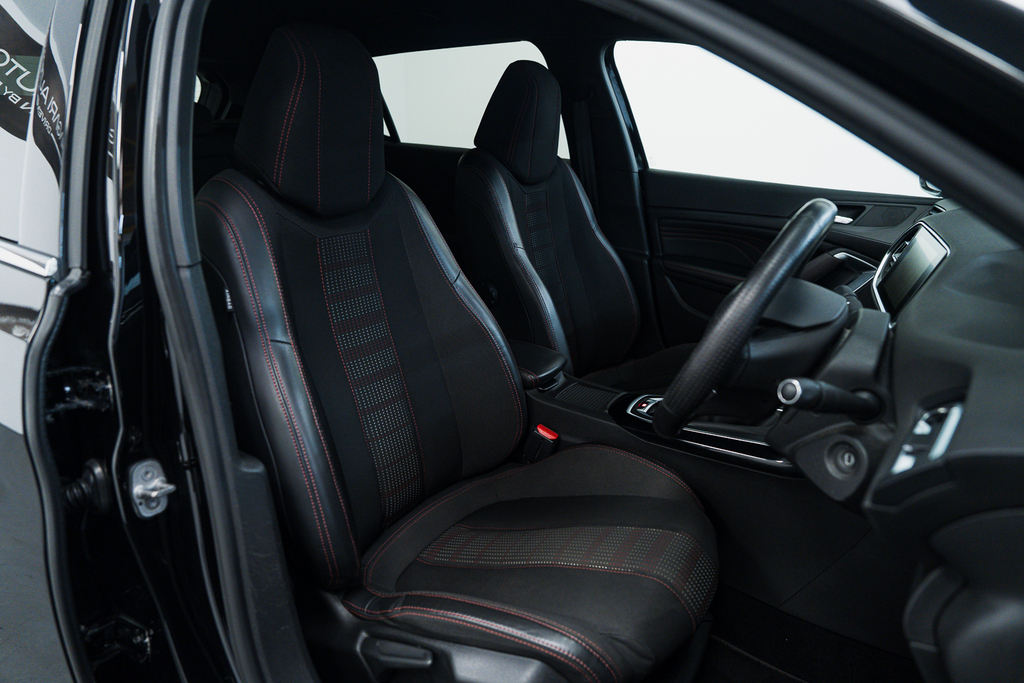 Peugeot 308 Diesel Black