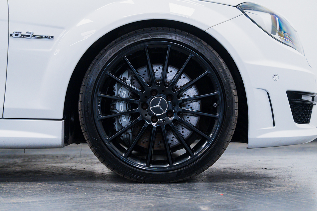 Mercedes-Benz C Class Petrol NV62OMX White #2