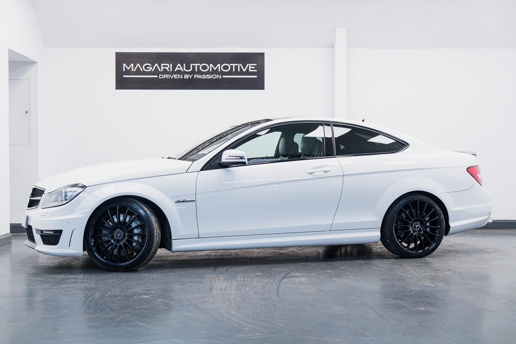 Mercedes-Benz C Class Petrol NV62OMX White #4