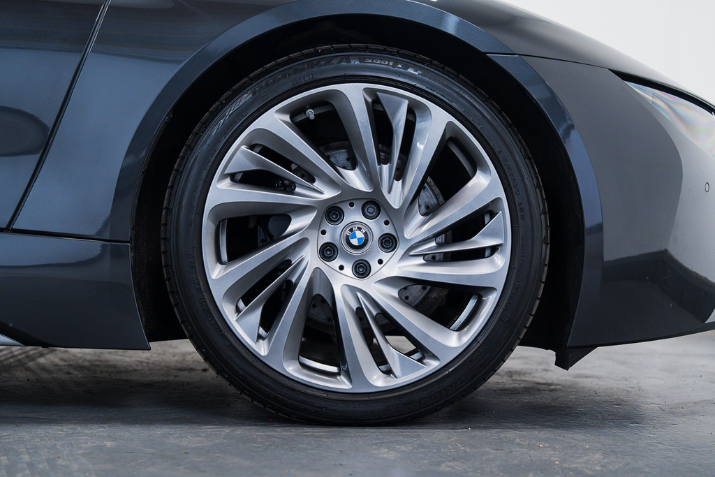 BMW i8 Hybrid Grey #2
