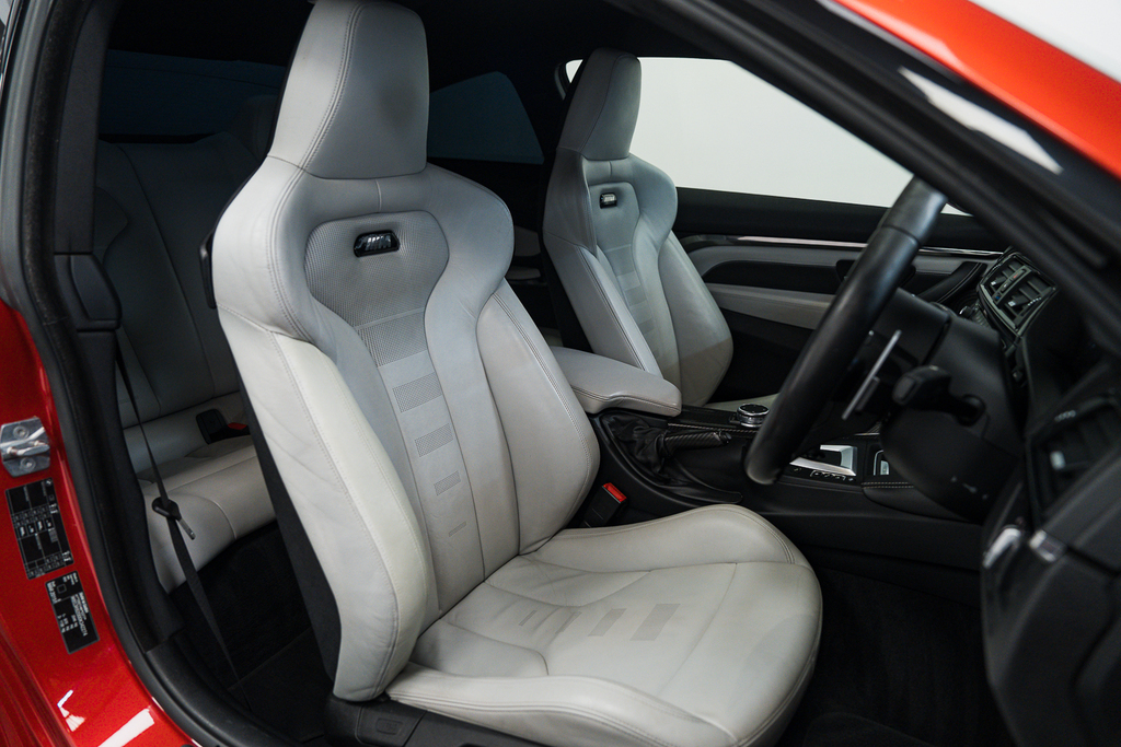 BMW M4 M4 Orange