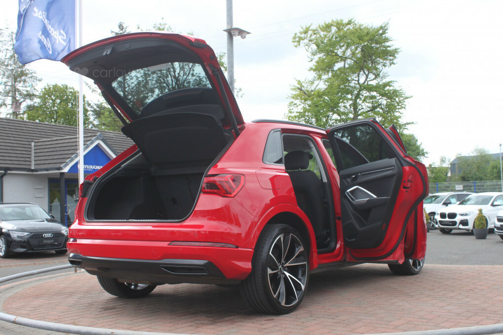 Audi Q3 Sport 35 Tdi SW19YGV Red #6