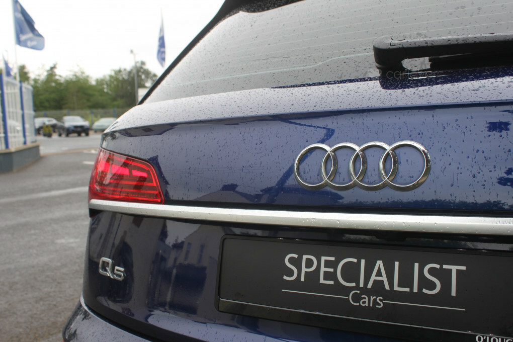Audi Q5 Sport 40 Tdi Mhev Quattro SR21VFJ Blue #5
