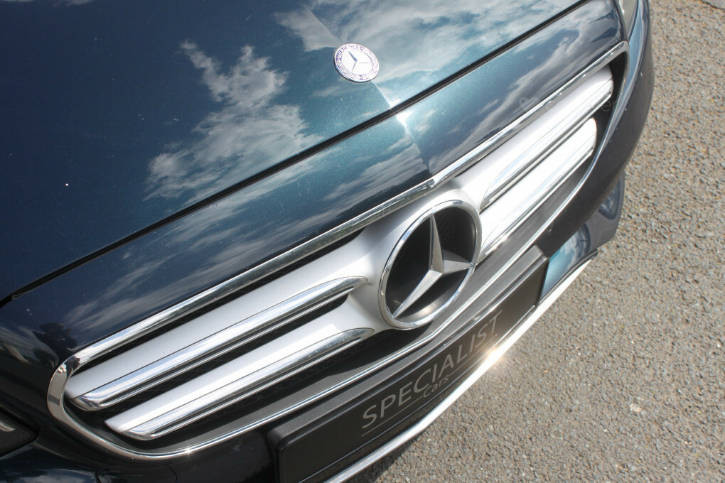 Mercedes-Benz E Class E 220 D Se Premium KT16FYU #3