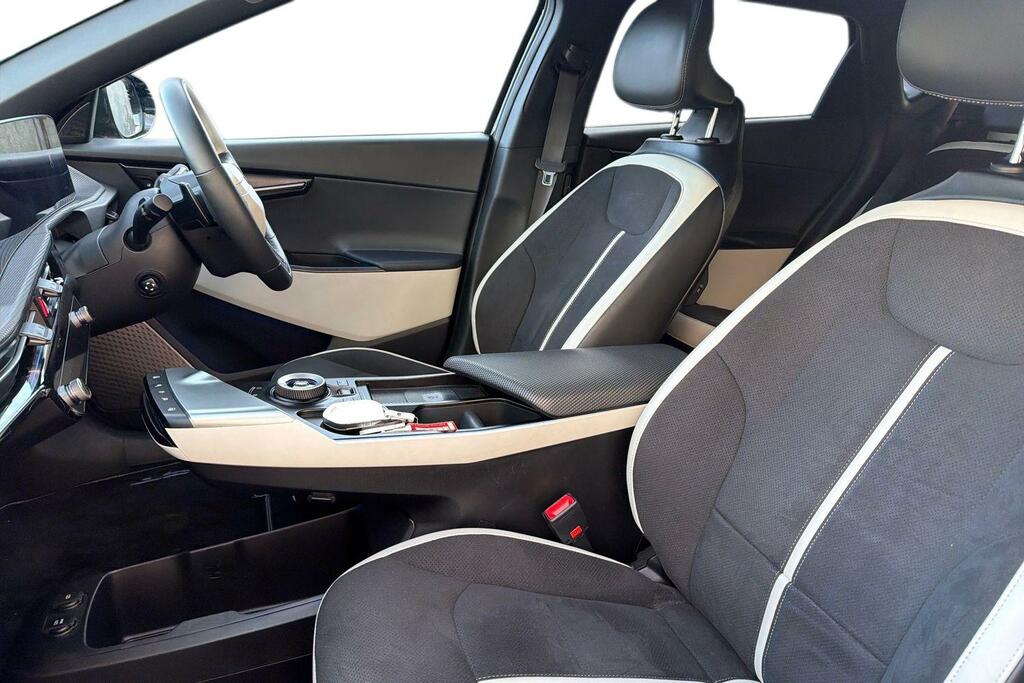 Kia EV6 239Kw Gt Line S 84Kwh Awd MA74HUH Black #6