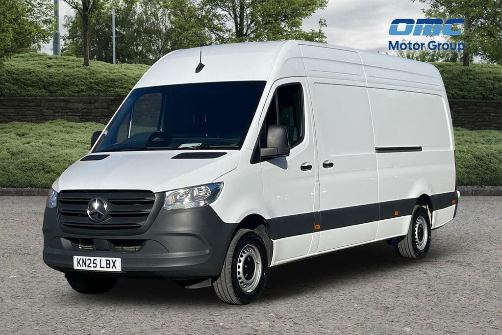 Mercedes-Benz Sprinter 3.5T H2 Pro Van White
