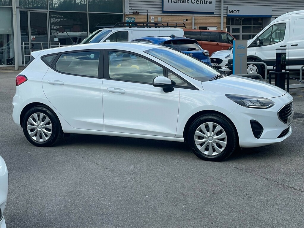 Ford Fiesta 1.1 Trend MW73ZLK White #4