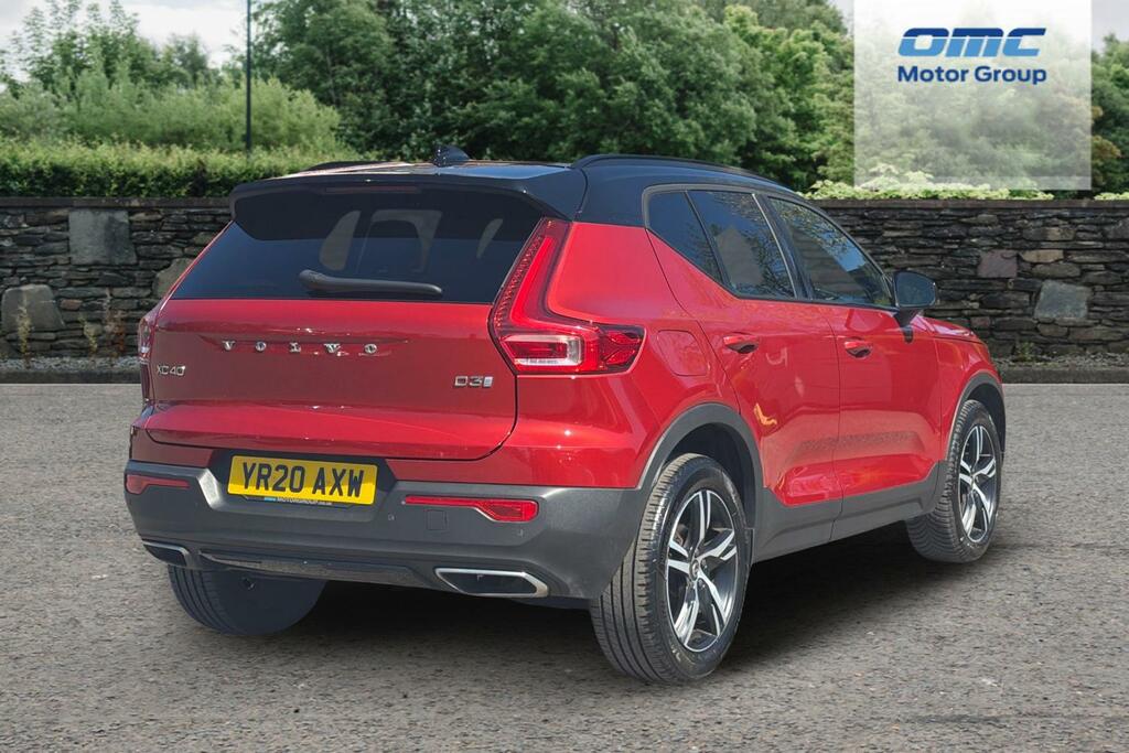 Volvo XC40 2.0 D3 R Design Red #3