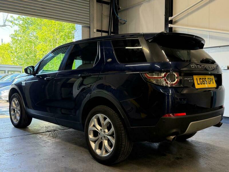 Land Rover Discovery Sport 2.0 Td4 Hse LG66GPX Blue #4