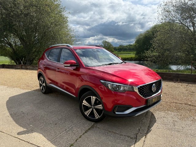 MG ZS 44.5Kwh Exclusive Suv 143 Ps Red #2