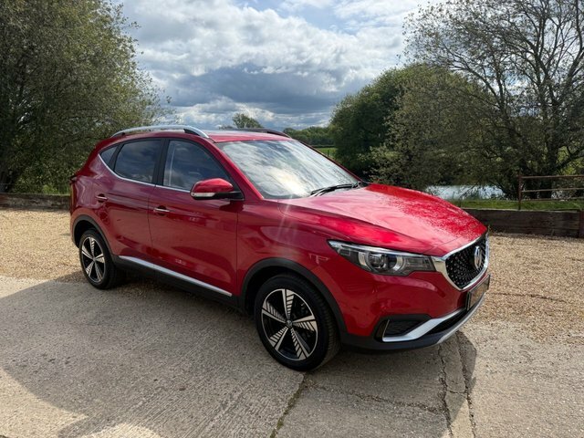 MG ZS 44.5Kwh Exclusive Suv 143 Ps Red #4