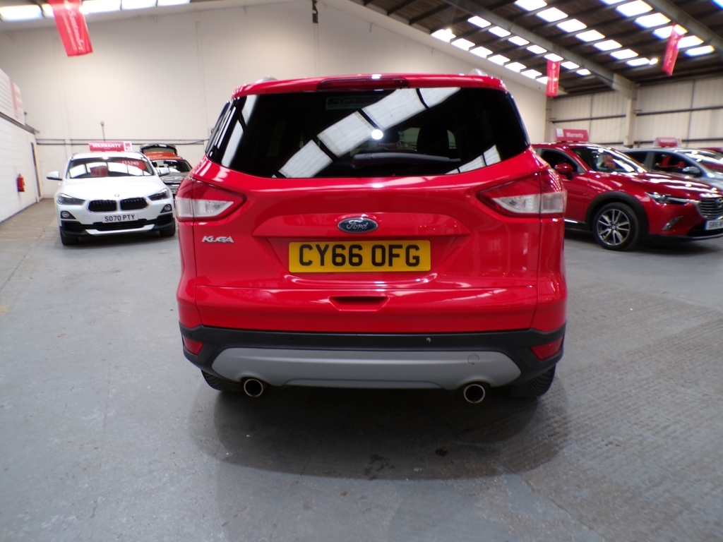 Ford Kuga 2.0 Zetec Tdci CY66OFG Red #6
