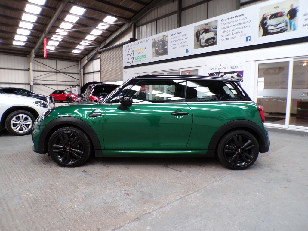 Mini Hatch 1.5 Cooper Sport SC22YLY Green #2