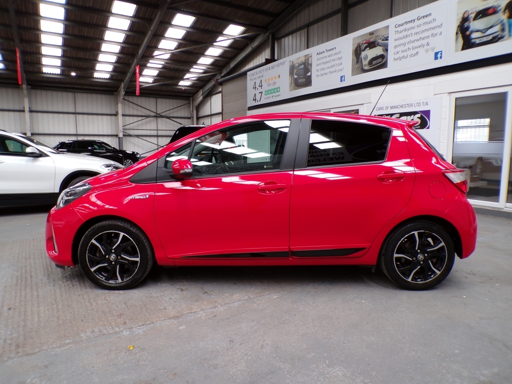 Toyota Yaris 1.5 Vvt-i Design SK67YCU Red #4