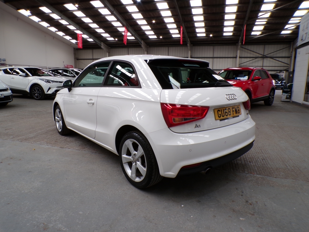 Audi A1 1.0 Tfsi Sport GU68FWB White #5