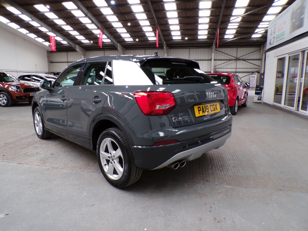Audi Q2 1.5 Tfsi Sport PA19CGX Grey #4