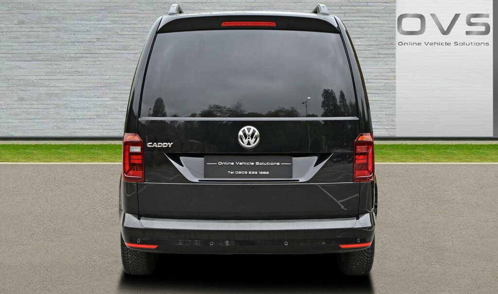 Volkswagen Caddy Panel Van 2.0 Tdi C20 Highline 2020 Black #4