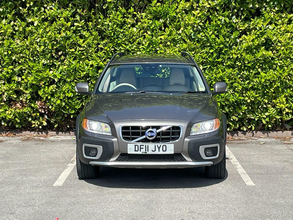 Volvo XC70 2.4 D5 Se Lux Awd Euro 5 Ss Grey #2