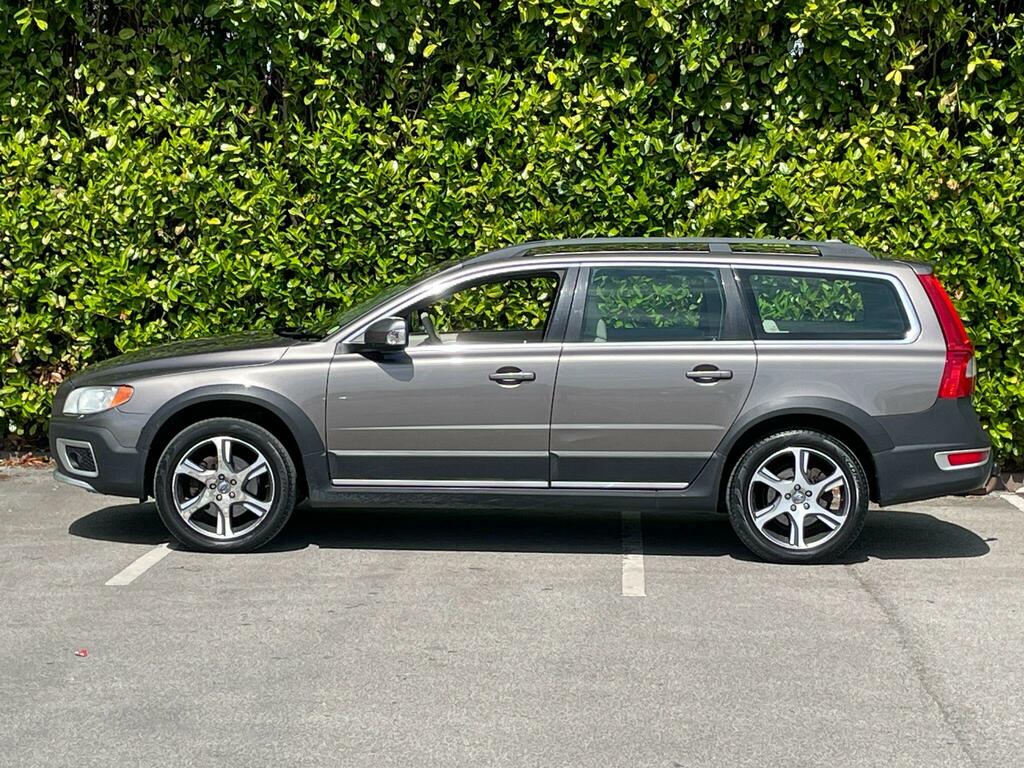 Volvo XC70 2.4 D5 Se Lux Awd Euro 5 Ss Grey #4