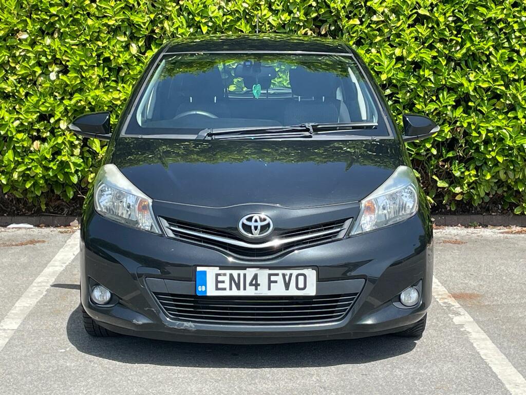 Toyota Yaris 1.4 D-4d Icon Plus Euro 5 Black #2