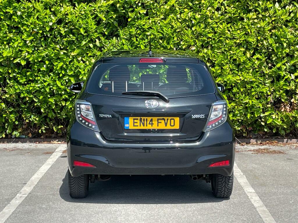 Toyota Yaris 1.4 D-4d Icon Plus Euro 5 Black #6