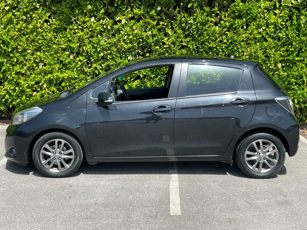 Toyota Yaris 1.4 D-4d Icon Plus Euro 5 Black #5