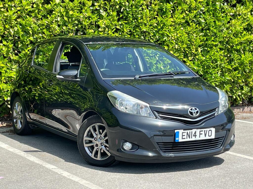Toyota Yaris 1.4 D-4d Icon Plus Euro 5 Black