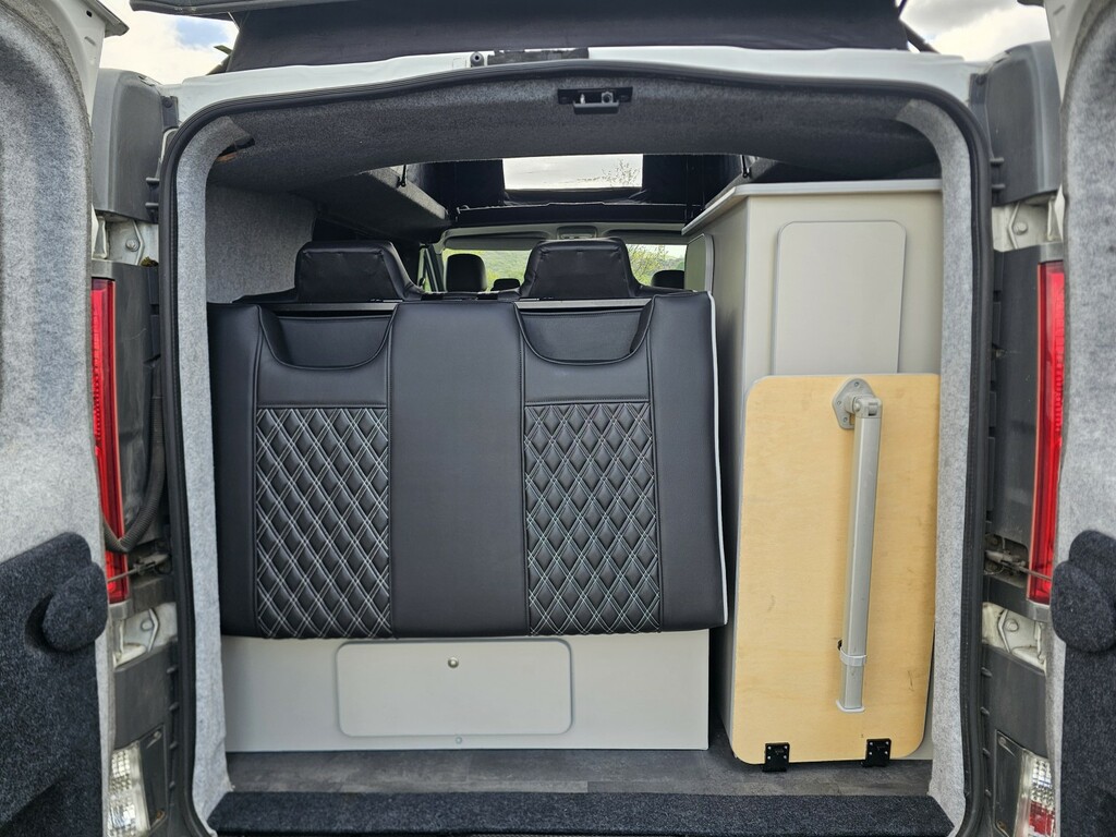 Nissan Primastar Panel Van 2.0 Dci 2700 Se Phase 3 L1 H1 2011 Silver #13