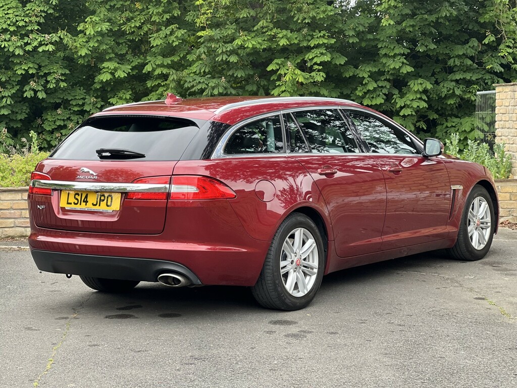 Jaguar XF Estate 2.2 D Luxury 2014 LS14JPO Red #3