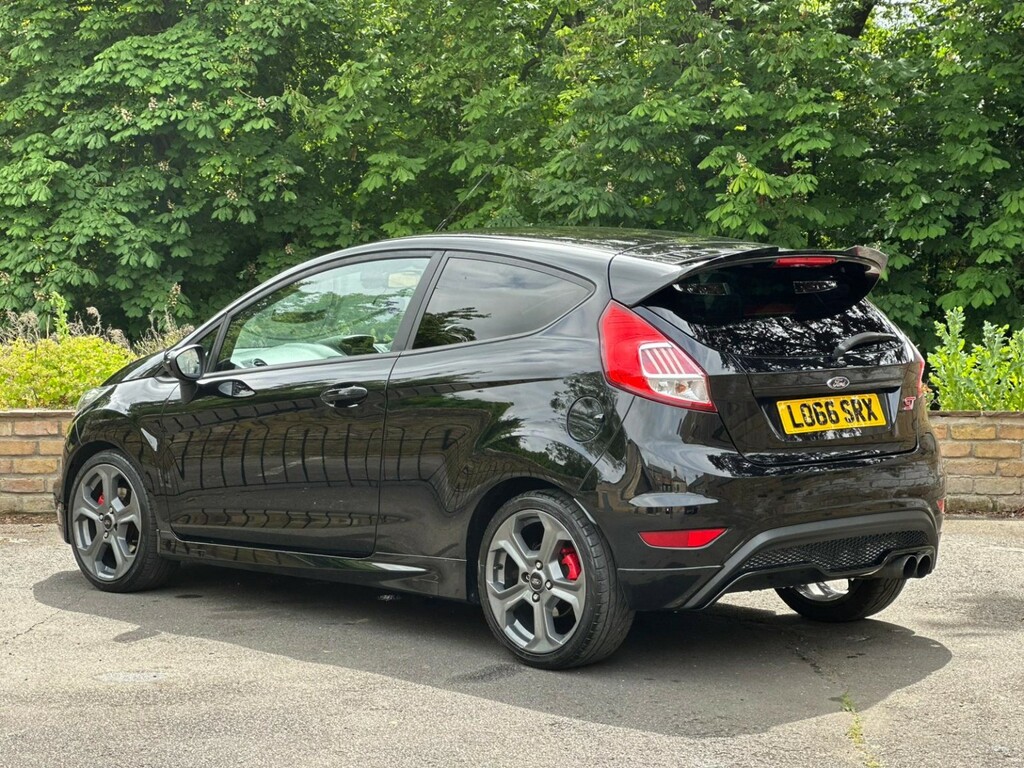 Ford Fiesta Hatchback 1.6 T Ecoboost St-3 2016 LO66SRX Black #4