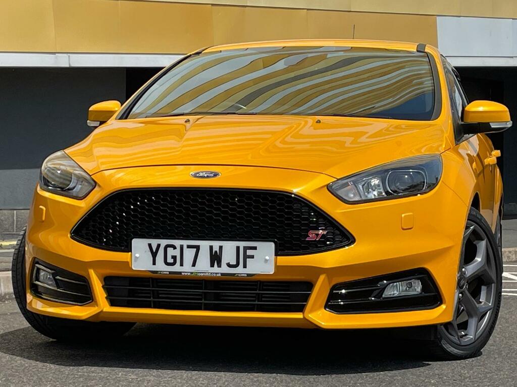 Ford Focus 2.0T Ecoboost St-3 Hatchback Eur Yellow #4
