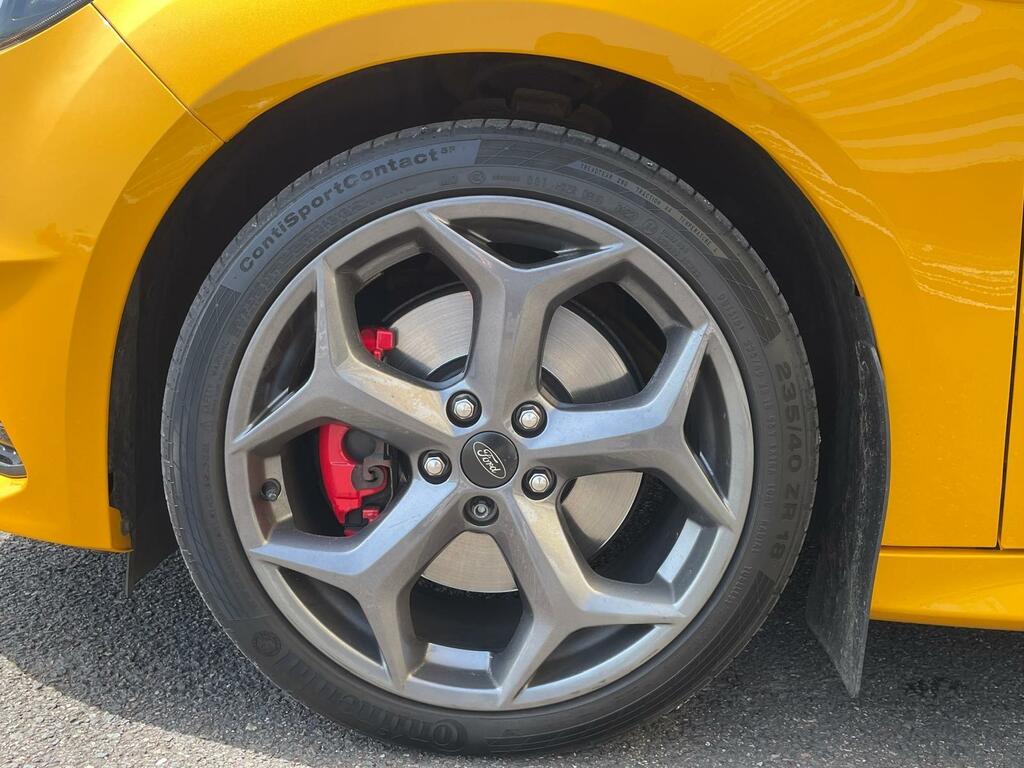 Ford Focus 2.0T Ecoboost St-3 Hatchback Eur Yellow #3