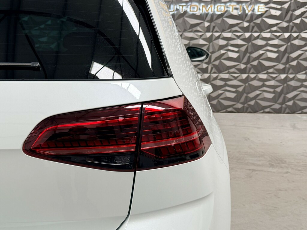 Volkswagen Golf 2.0 Tsi R YK68USZ White #5