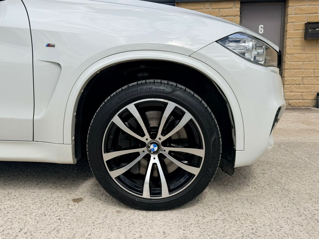 BMW X5 3.0 X5 M50d YJ64TEU White #3