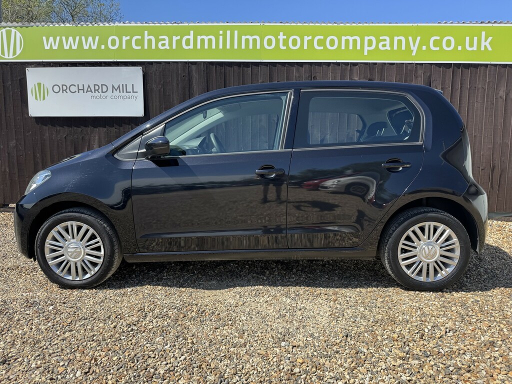 Volkswagen Up Hatchback 1.0 Move Up 2017 FD67PYH Black #3