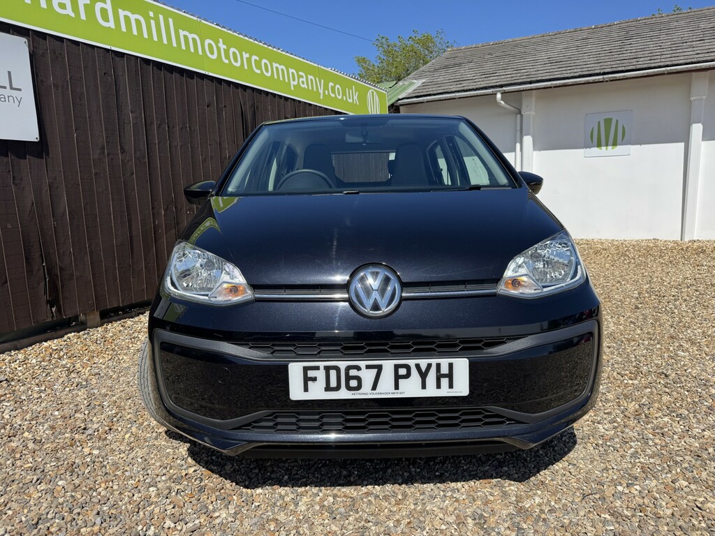Volkswagen Up Hatchback 1.0 Move Up 2017 FD67PYH Black #2