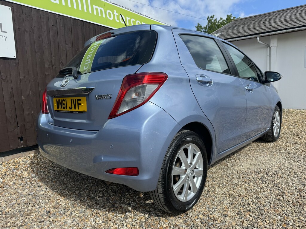 Toyota Yaris Hatchback 1.3 Dual Vvt-i Tr 2011 Blue #6
