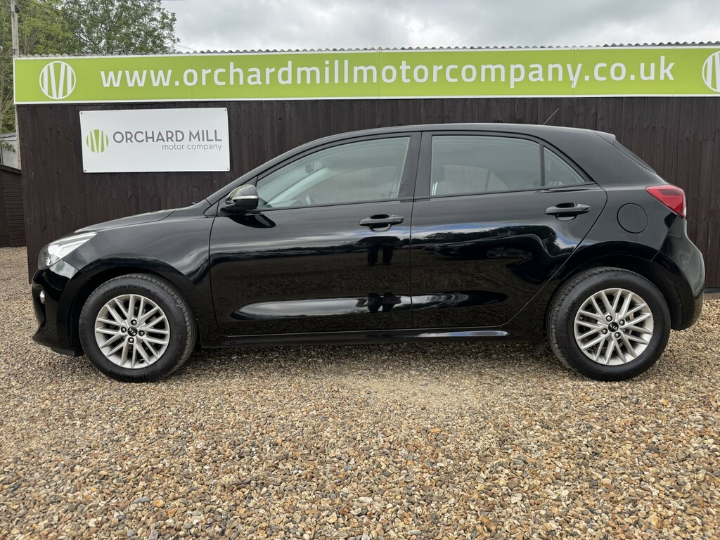Kia RIO Hatchback 1.3 2 2019 GP68ACX Black #3