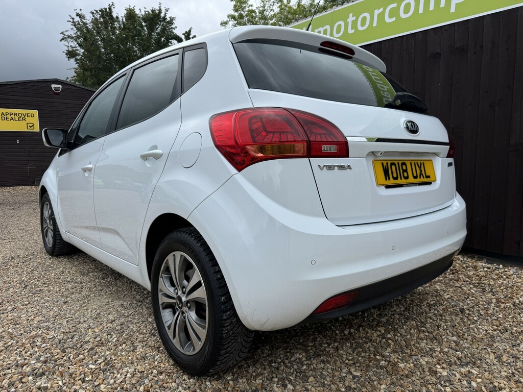 Kia Venga Mpv 1.6 3 2018 WO18UXL White #4