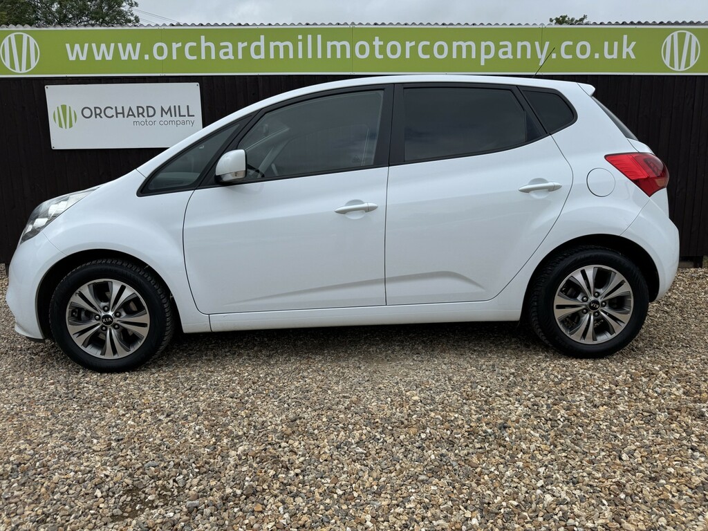 Kia Venga Mpv 1.6 3 2018 WO18UXL White #3