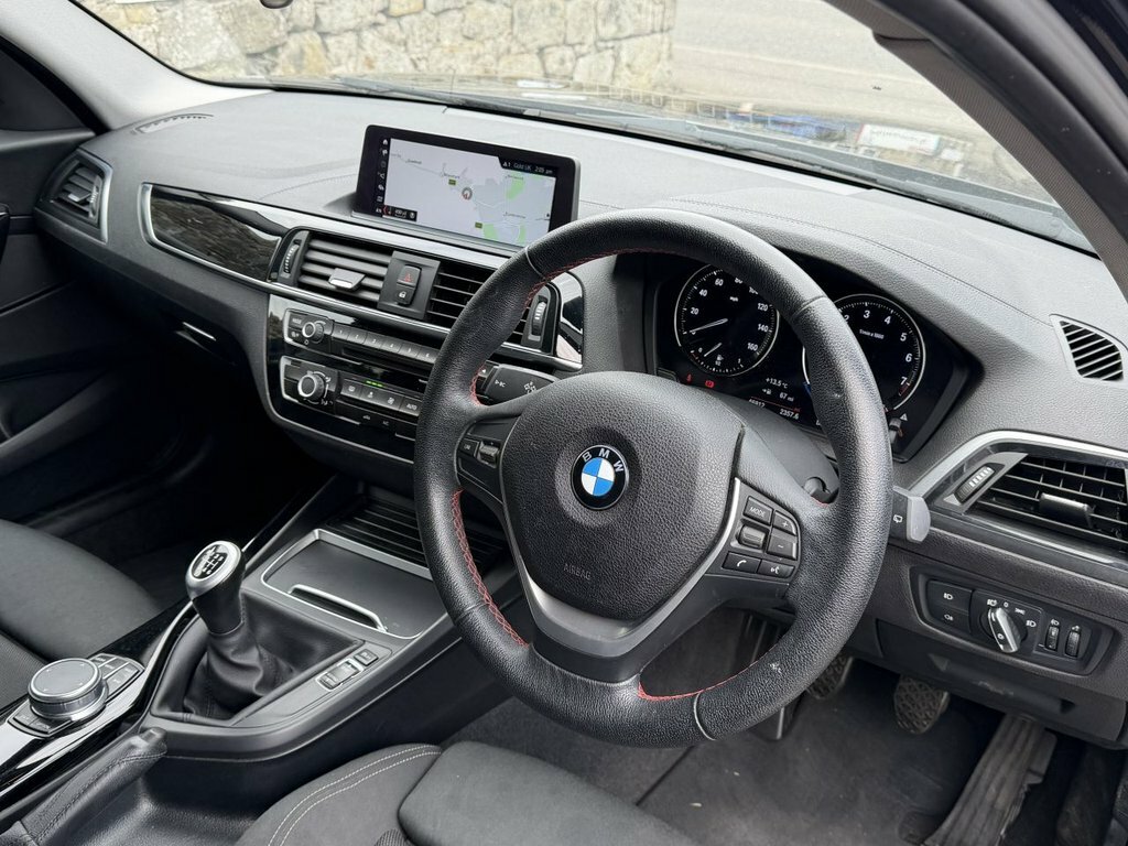 BMW 1 Series 1.5L Sport YG69XNO Black #6