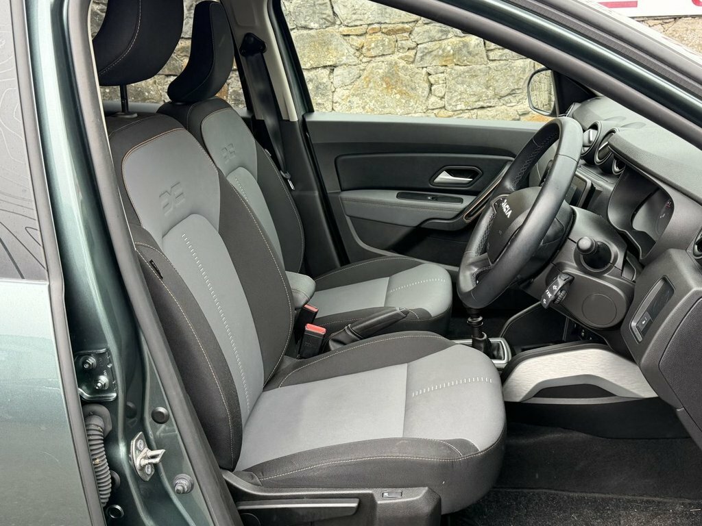 Dacia Duster 1.3L Extreme SM73XKC Green #5