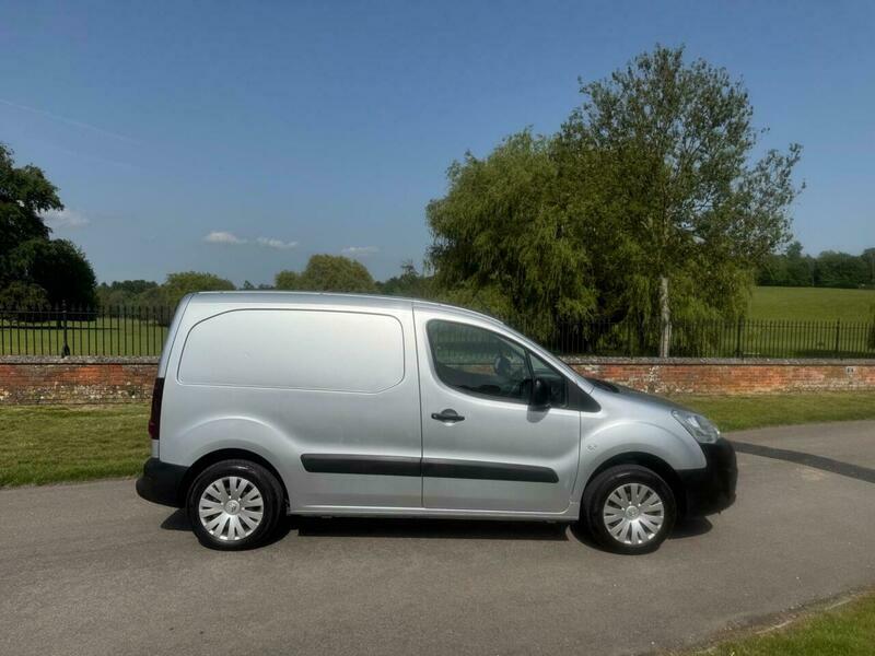 Citroen Berlingo 1.6 Bluehdi 850 Enterprise YG67BZN Silver #2