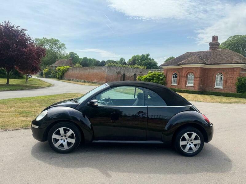Volkswagen Beetle 1.4 16V Luna Cabriolet Black #3