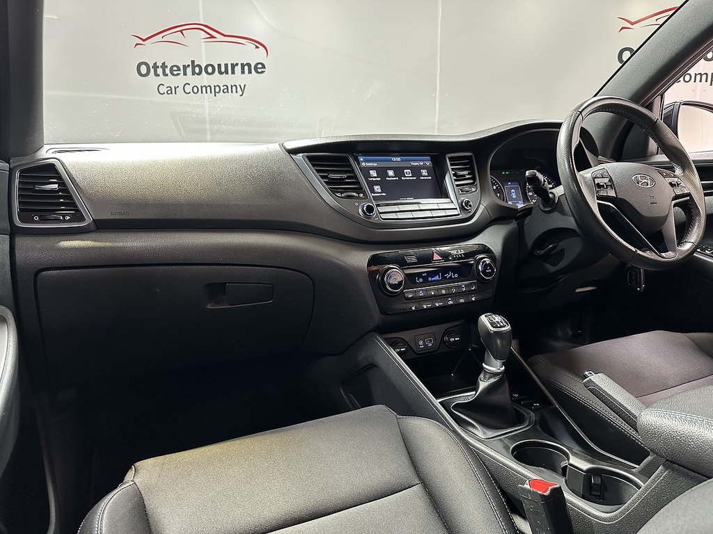 Hyundai Tucson T-gdi Go Se HT18ENM White #2