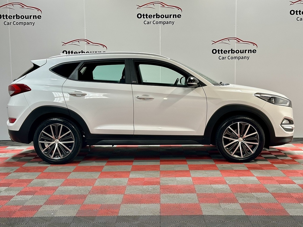 Hyundai Tucson T-gdi Go Se HT18ENM White #5