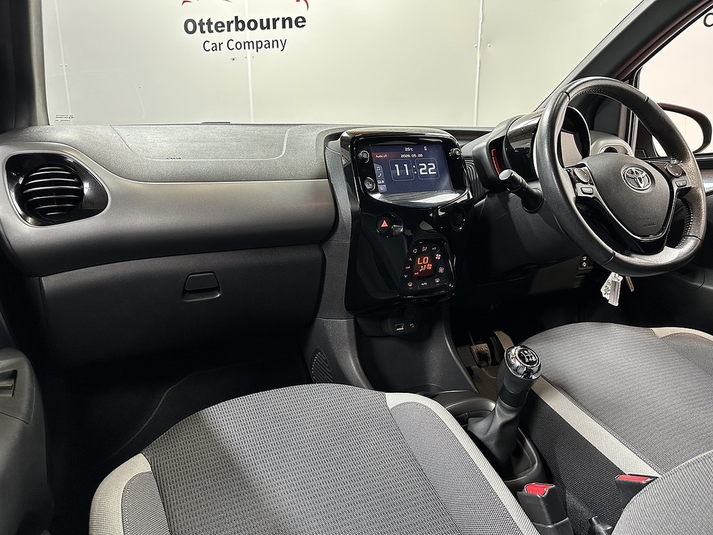 Toyota Aygo Vvt-i X-trend HY71VXK Grey #2