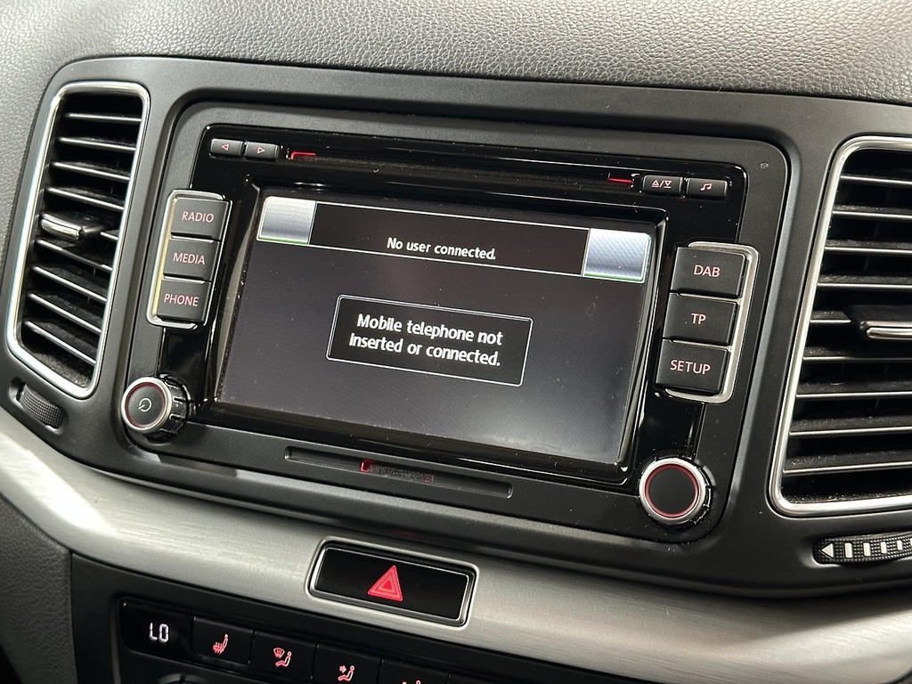 Volkswagen Sharan 2.0 Tdi Bluemotion Tech S Dsg Euro 5 Ss White #25