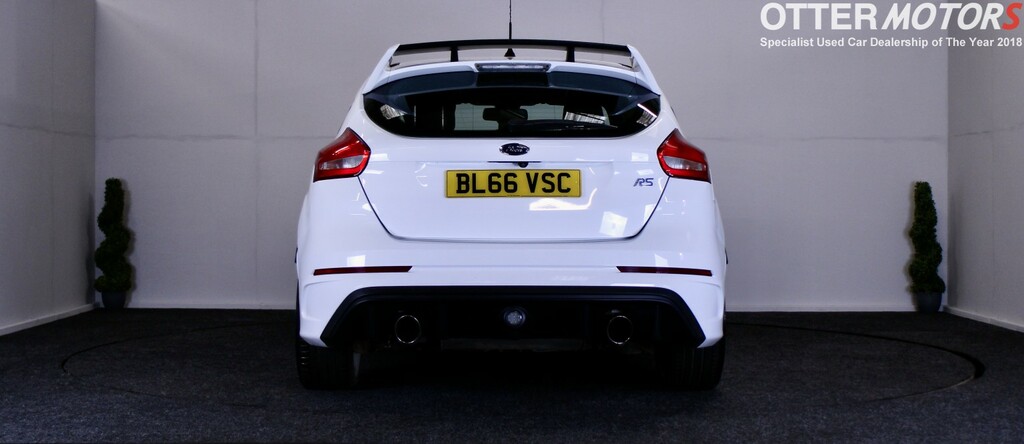 Ford Focus Hatchback 2.3 T Ecoboost Rs - Ulez Compliant BL66VZC White #5